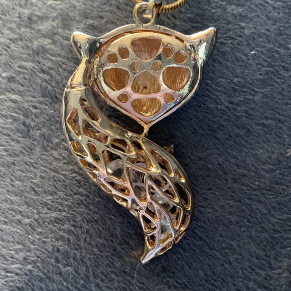 Cat Head designed necklace and chain - Picture 6 of 7